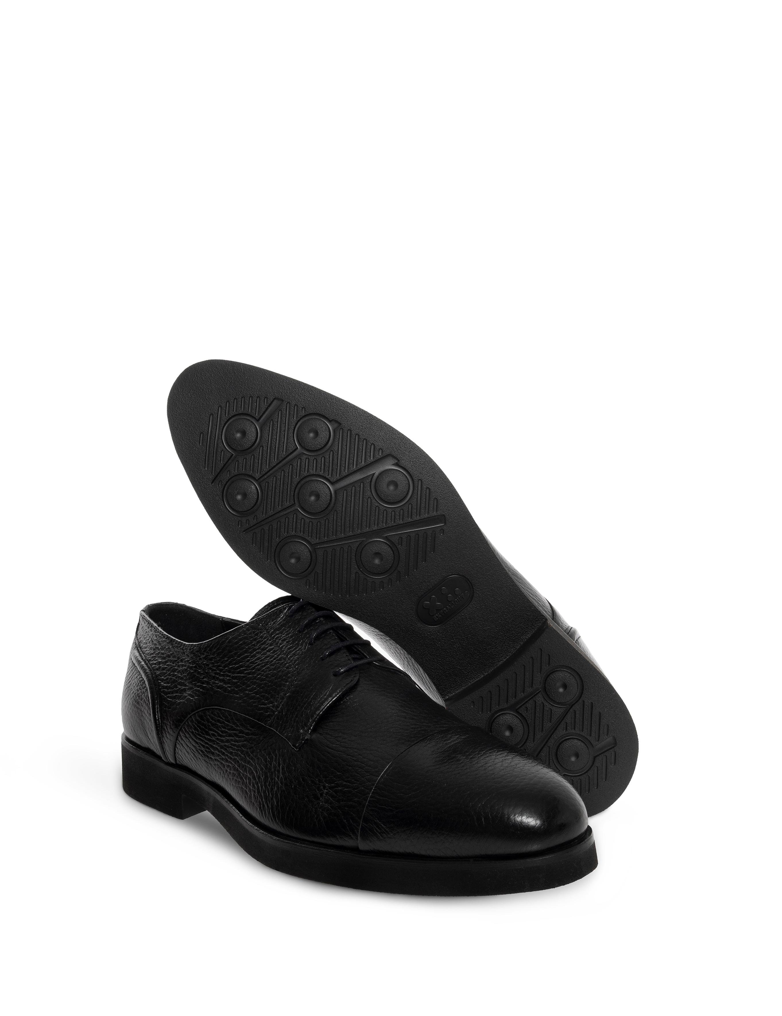 Klasik Siyah Ayakkabı
